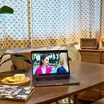 Popular, Lion\'S Nest, Seongsu-Station 2Mins