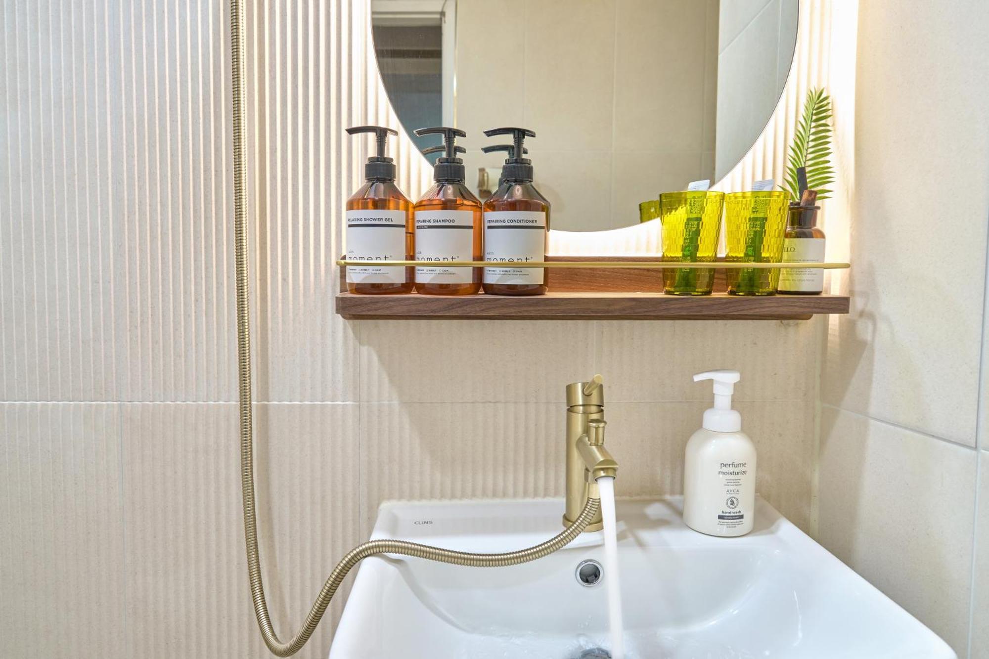 Popular, Lion's Nest, Seongsu-station 2mins Villa Seoul