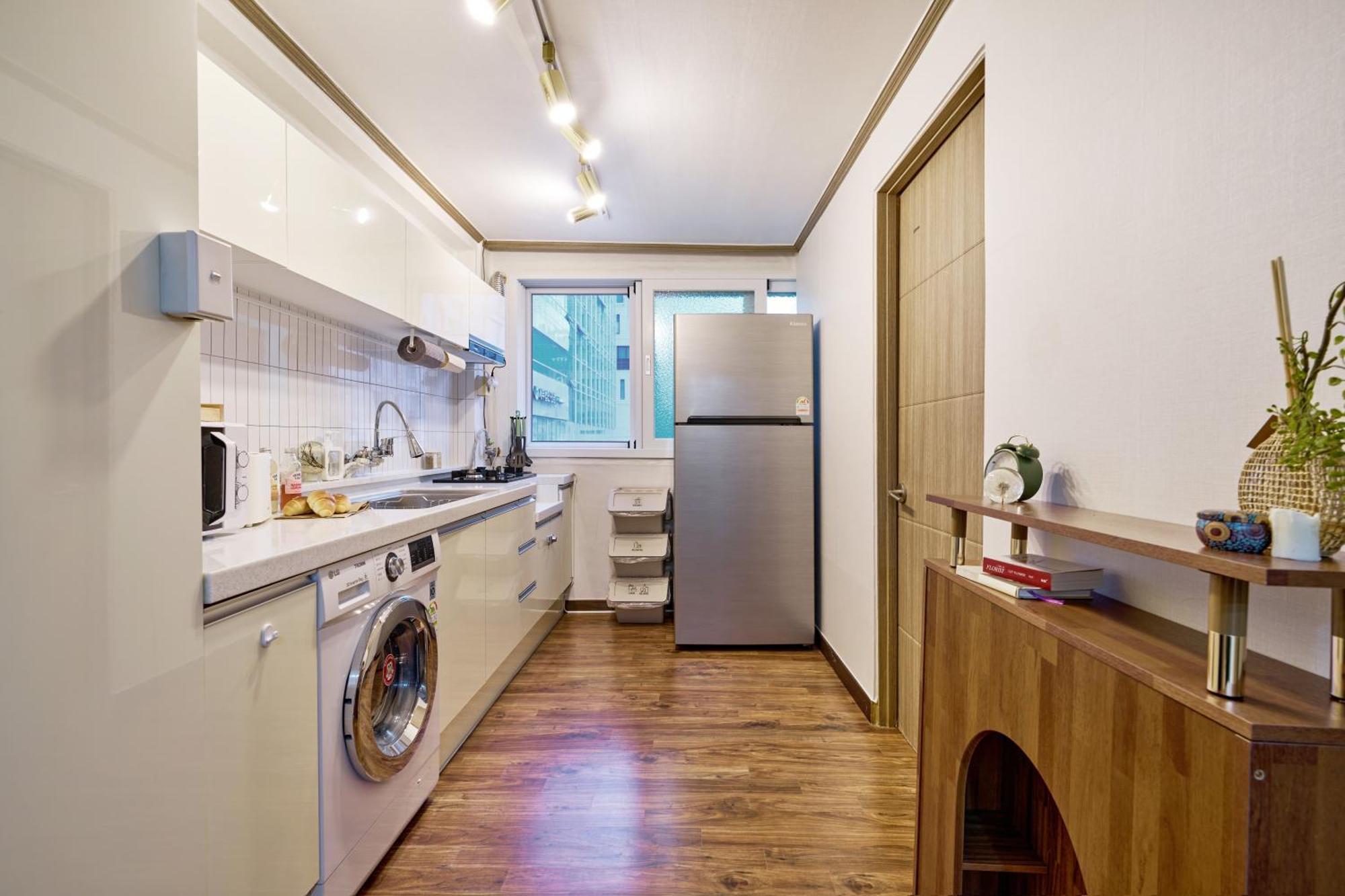 Popular, Lion's Nest, Seongsu-station 2mins Villa Seoul